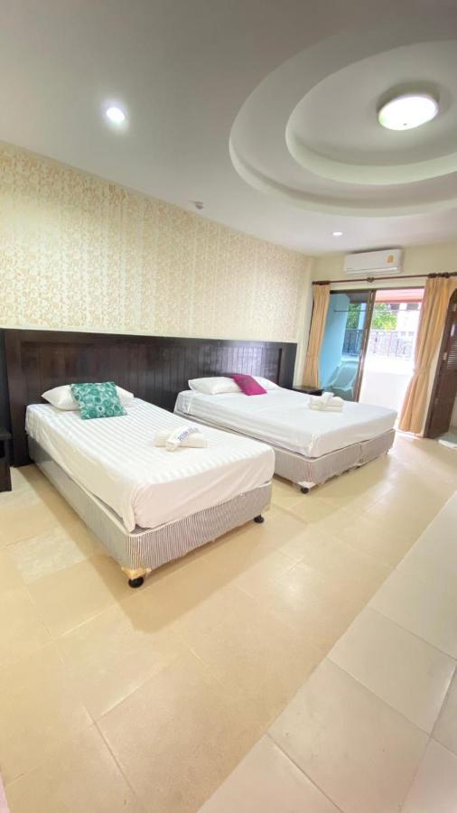Hill Side Patong Hotel Exterior photo